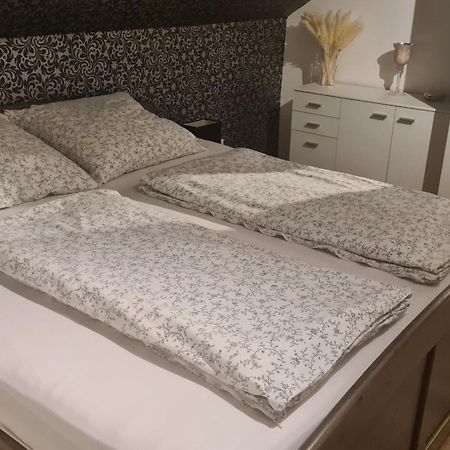 Ferienwohnung Lilith Брилон Экстерьер фото